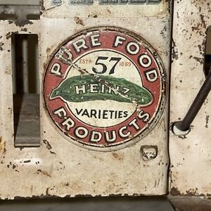 Authentic Vintage Metalcraft Heinz 57 Varieties Pressed 1930s Toy Delivery Truck